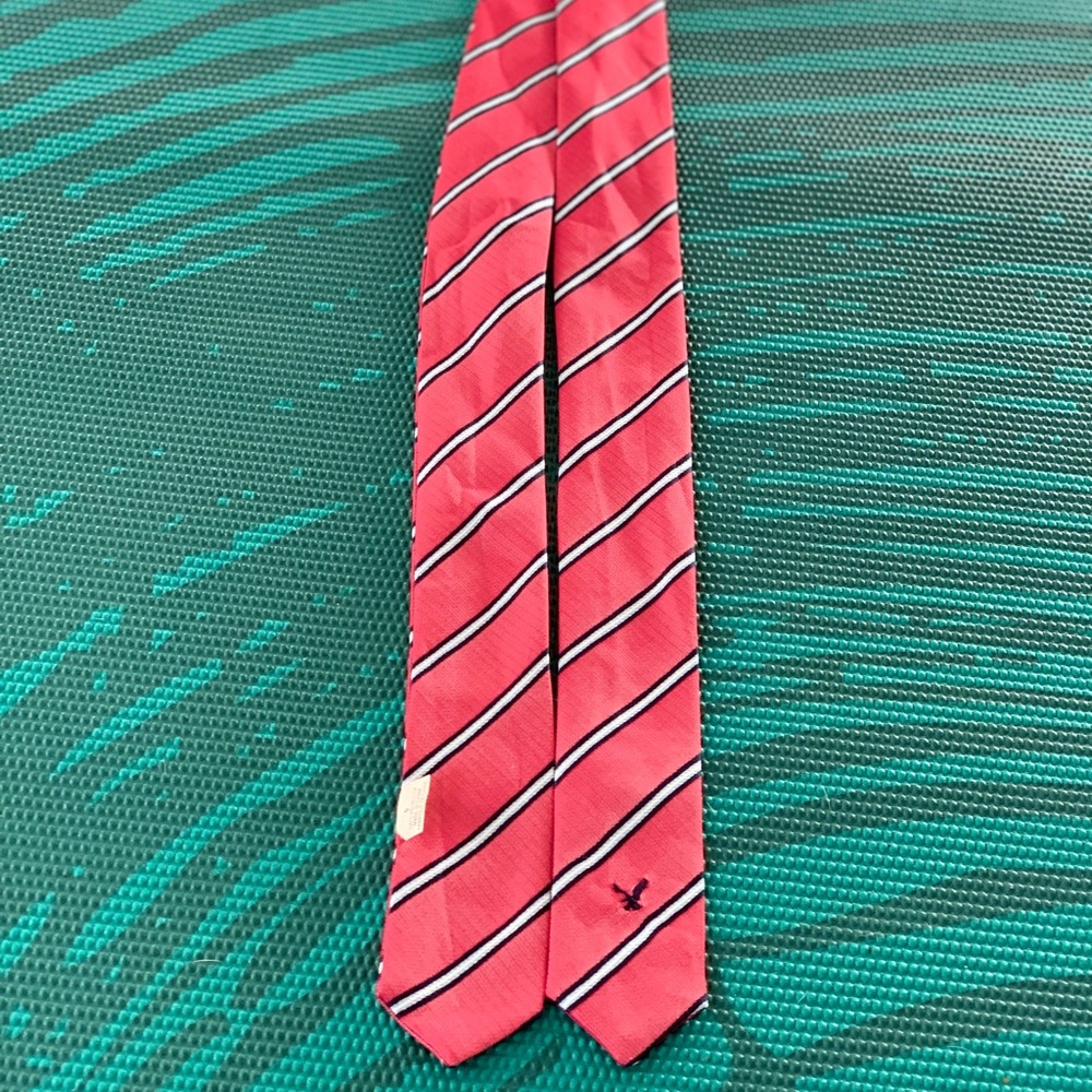 American Eagle Tie